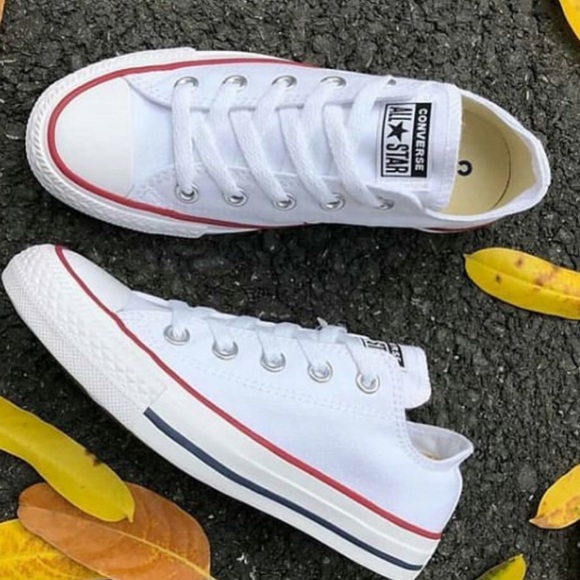 Converse Shoes - Women's Converse Chuck taylor sneakers